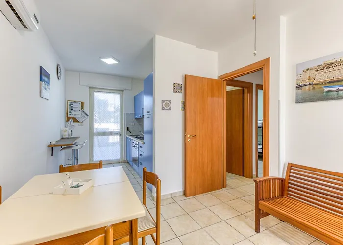 A 100 M Dal Mare Torre San Giovanni Ugento