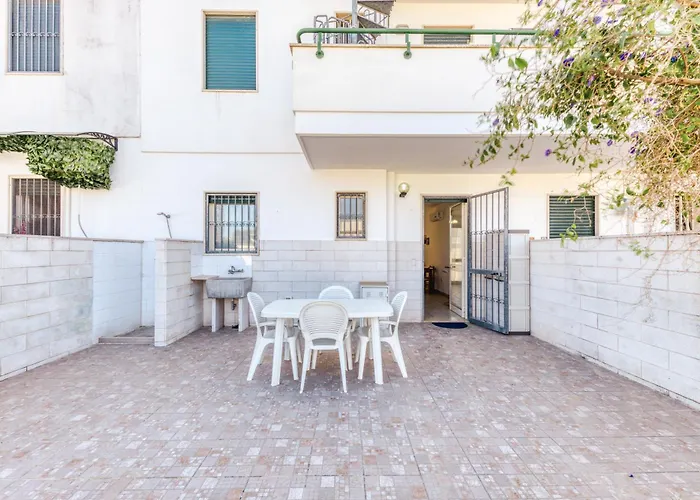 A 100 M Dal Mare Lägenhet