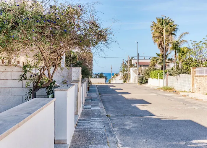 A 100 M Dal Mare * Torre San Giovanni Ugento